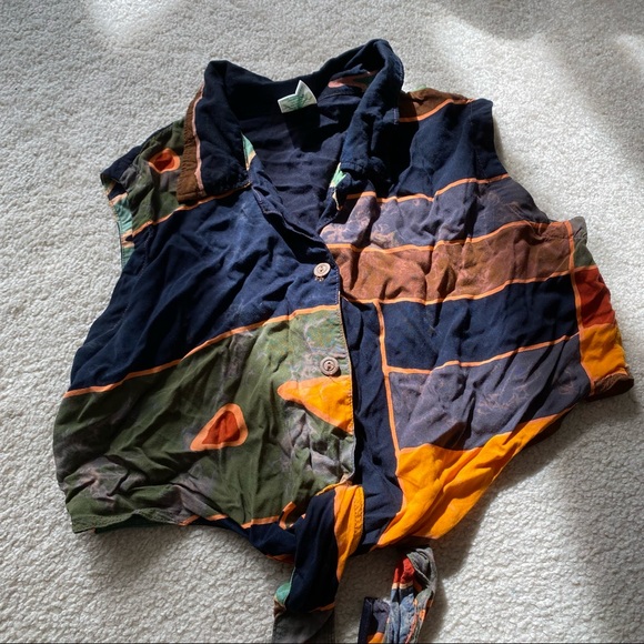 VINTAGE TIE FRONT CROP TOP - Picture 4 of 13